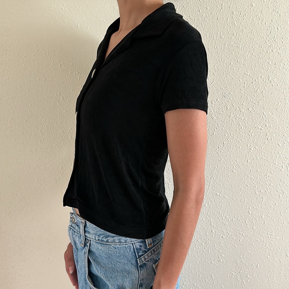 VINTAGE BUTTON UP TOP - Picture 4 of 10